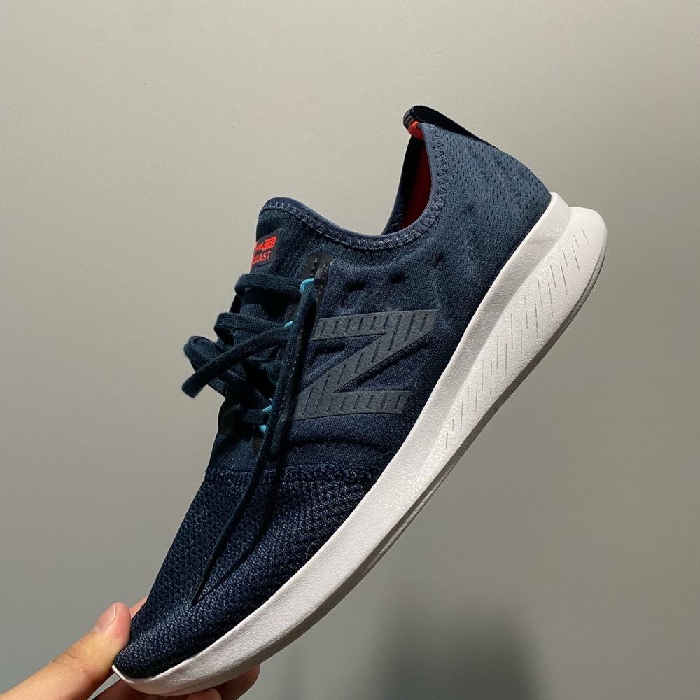 Men’s New Balance size 8